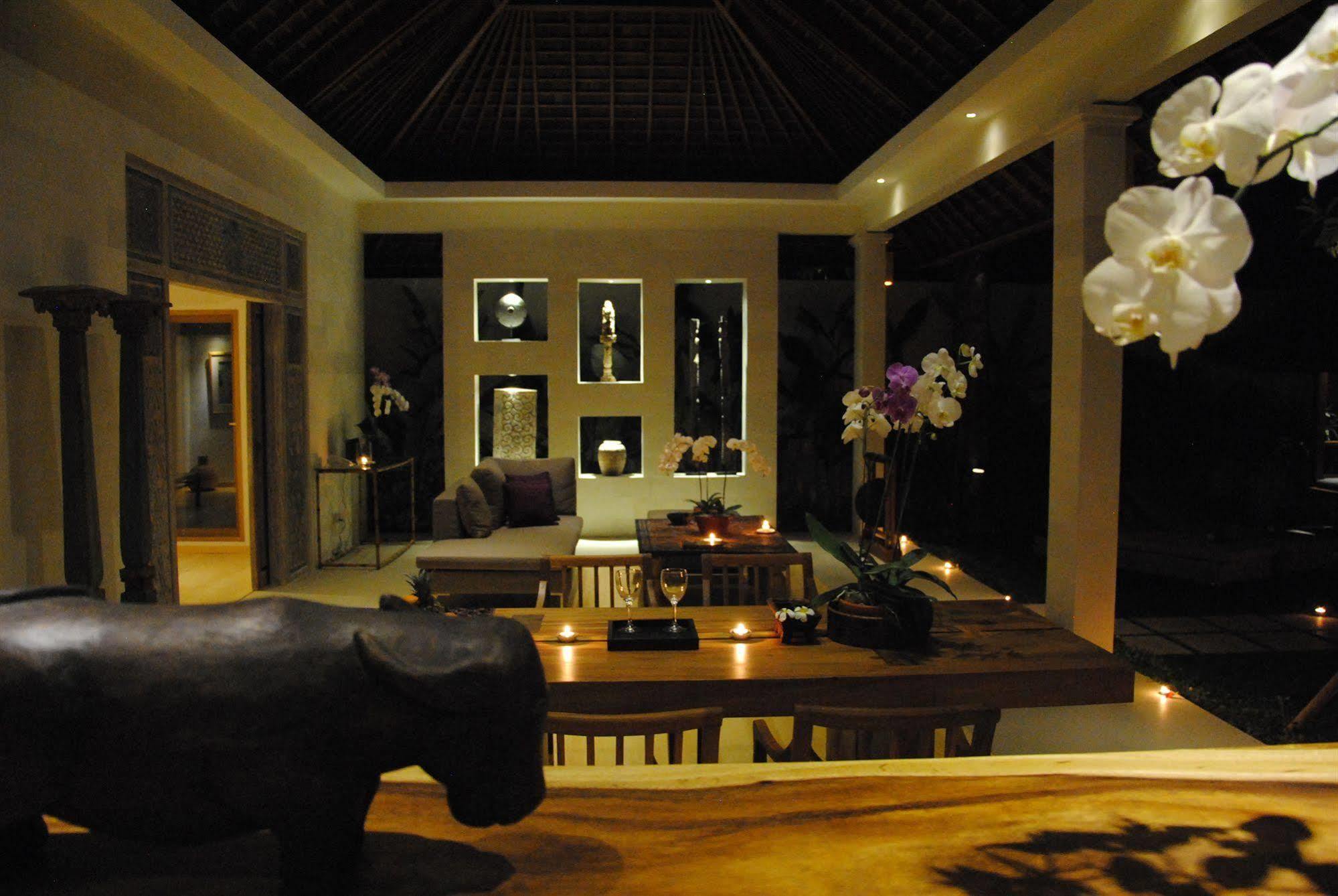 Villa Bali Asri Batubelig Seminyak Esterno foto