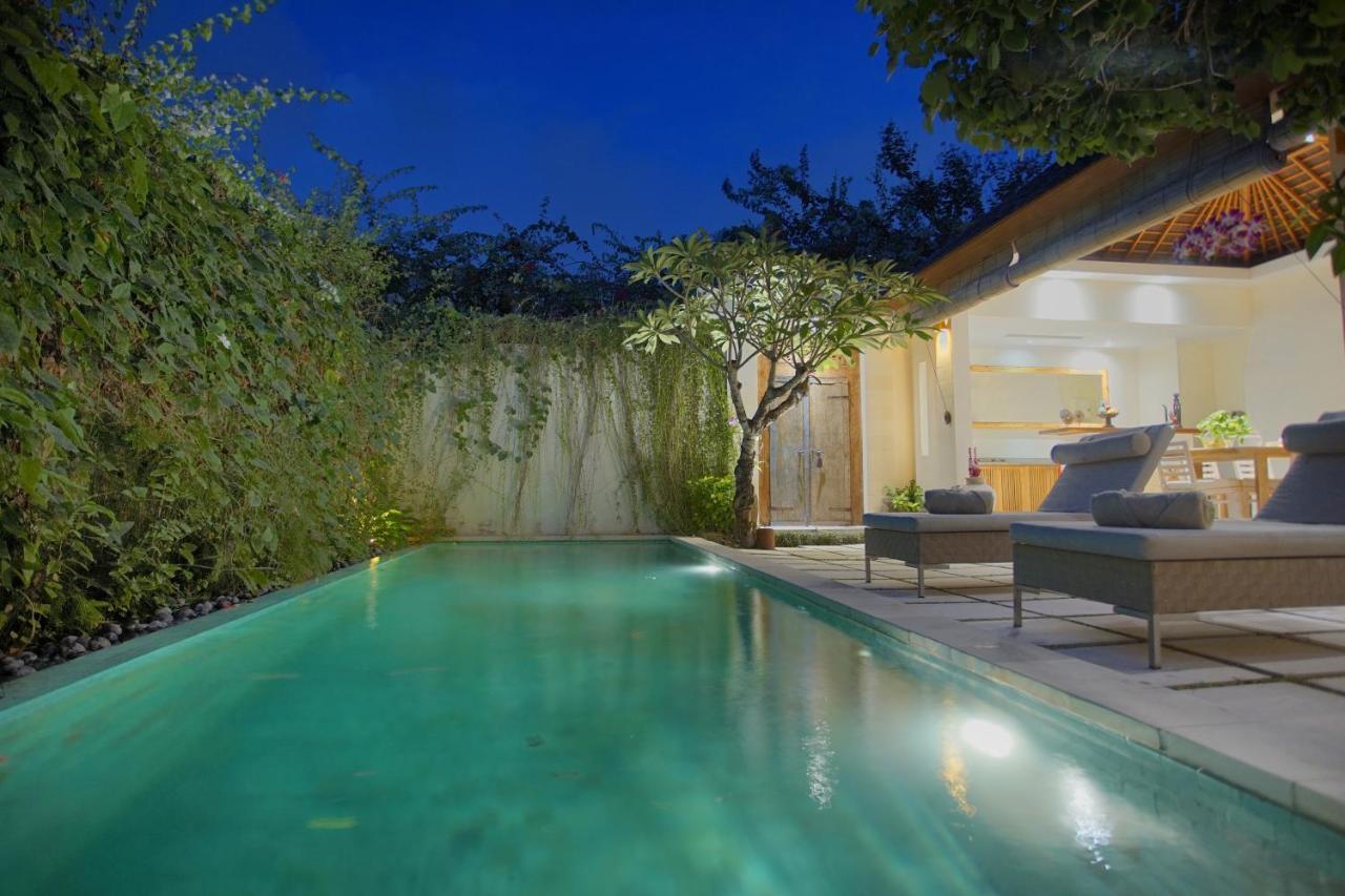 Villa Bali Asri Batubelig Seminyak Esterno foto