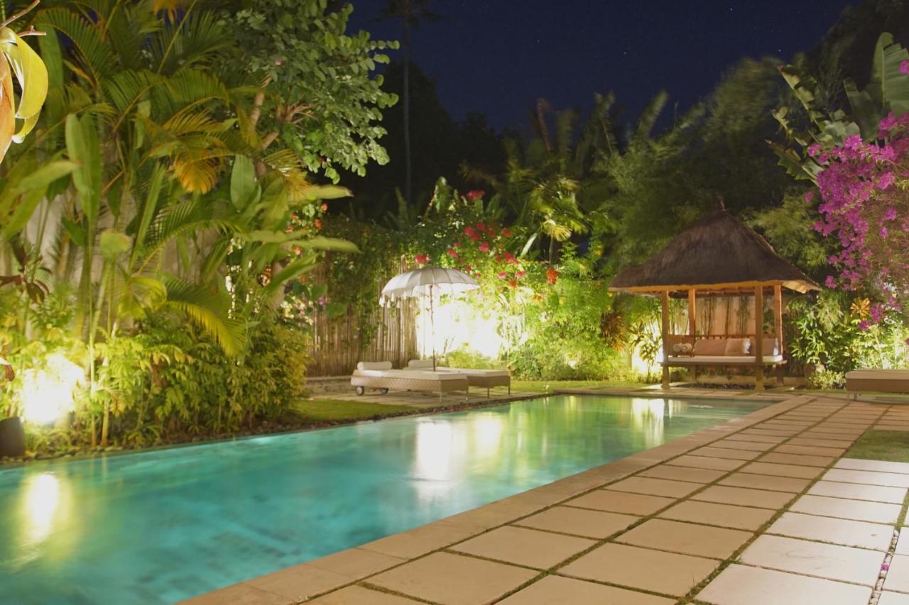 Villa Bali Asri Batubelig Seminyak Esterno foto