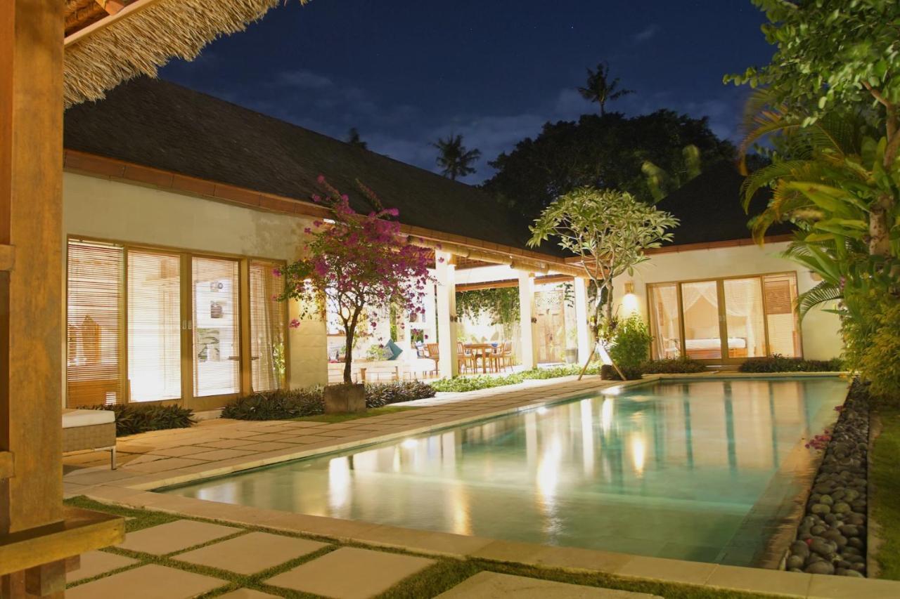 Villa Bali Asri Batubelig Seminyak Esterno foto
