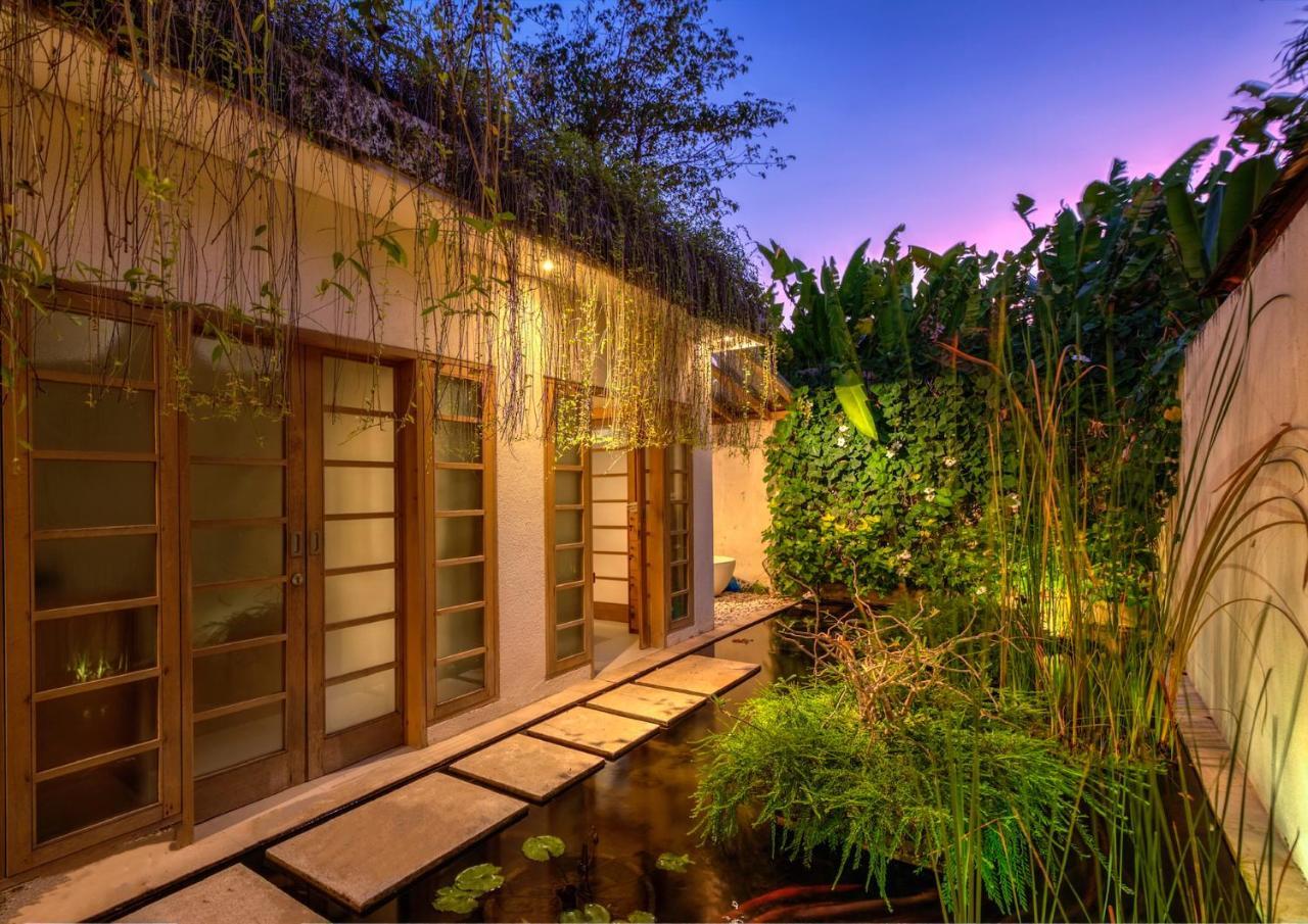 Villa Bali Asri Batubelig Seminyak Esterno foto