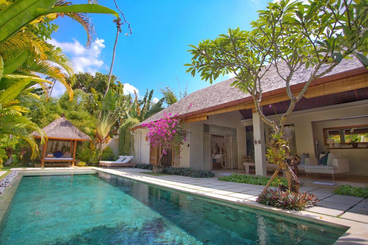 Villa Bali Asri Batubelig Seminyak Esterno foto